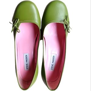 STEVE MADDEN HEELS WOWEN SHOES GREEN, PINK INSIDE, WITH BOW ON SIDES size 7
